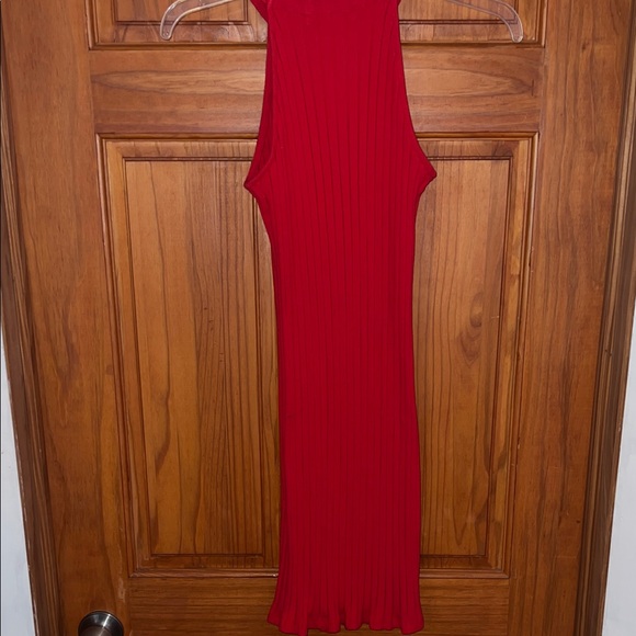 Glamorous Red Sleeveless Ribbed Midi Dress - Picture 2 of 2